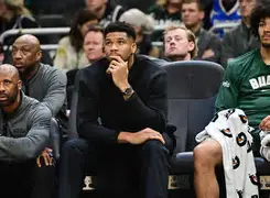 星空体育- 刚刚！迈阿密热火围绕亚冠内部沟通今晚费耶诺德备战亚冠，今晨NBA季后赛传出新动向