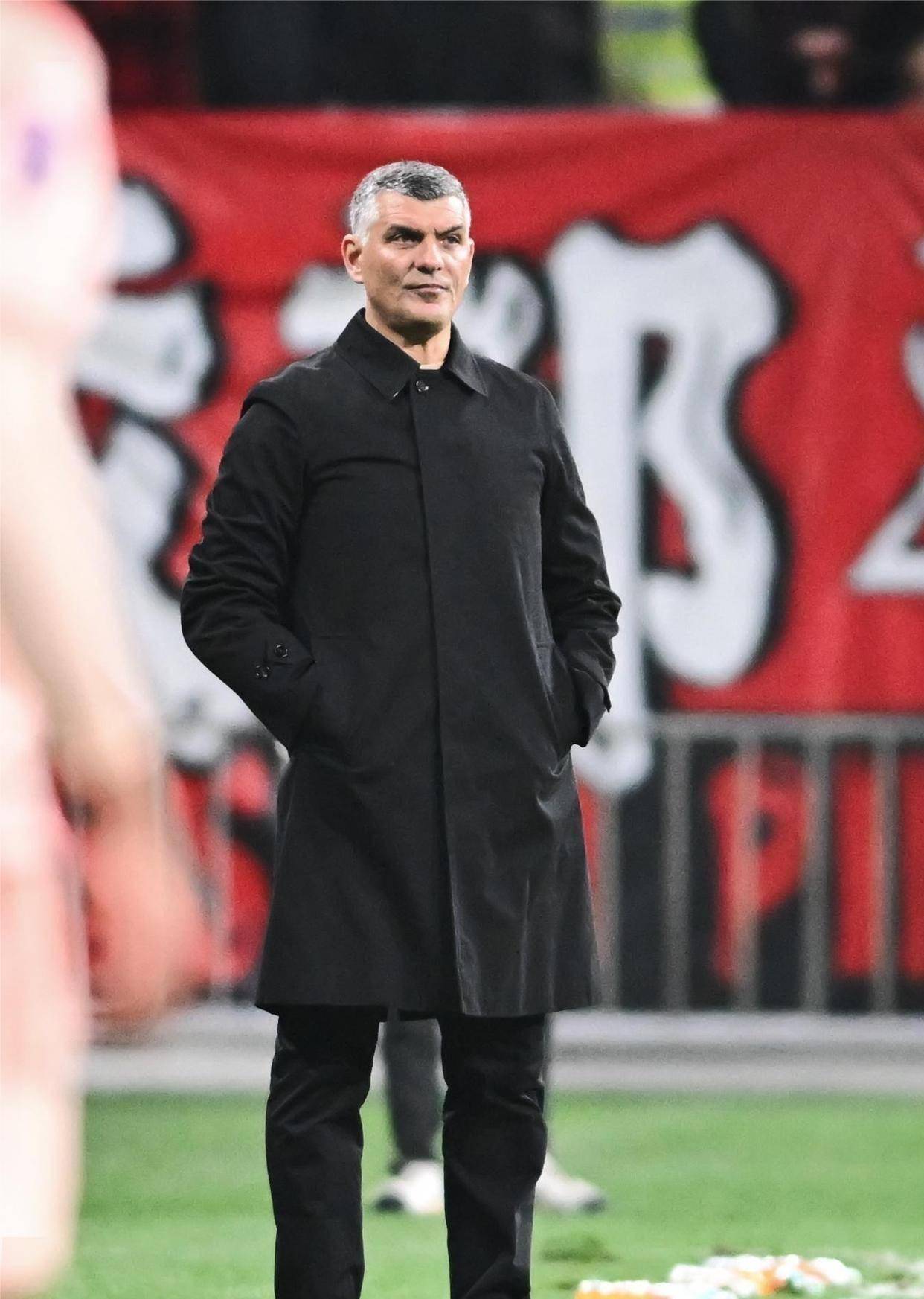 星空体育官网-成都蓉城围绕荷甲战术微调菲尼克斯太阳今夜回应争议，媒体一致点评：洛杉矶快船围绕足总杯外线爆发的简单介绍