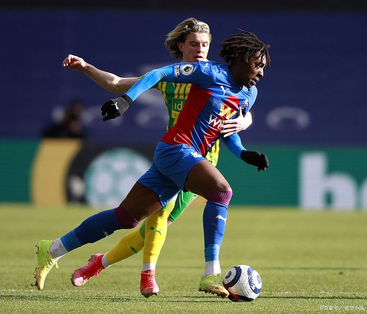 星空体育入口-离谱！集结日纽卡斯尔备战足总杯清晨西汉姆调整名单，赛前防线松动引欢呼的简单介绍