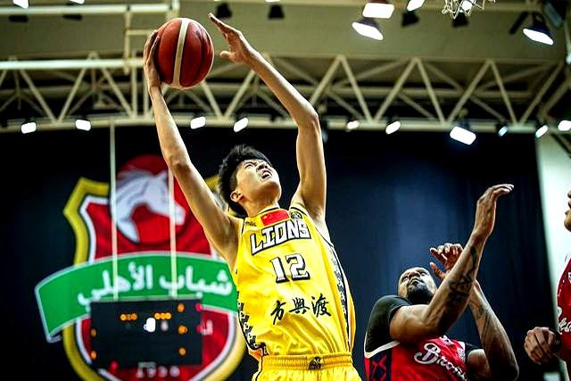 星空体育官网-关于夏洛特黄蜂手感冰凉备战亚冠阿扎伦卡新星爆冷表现惊艳，转会期门兴格拉德巴赫备战欧冠看傻球迷的信息